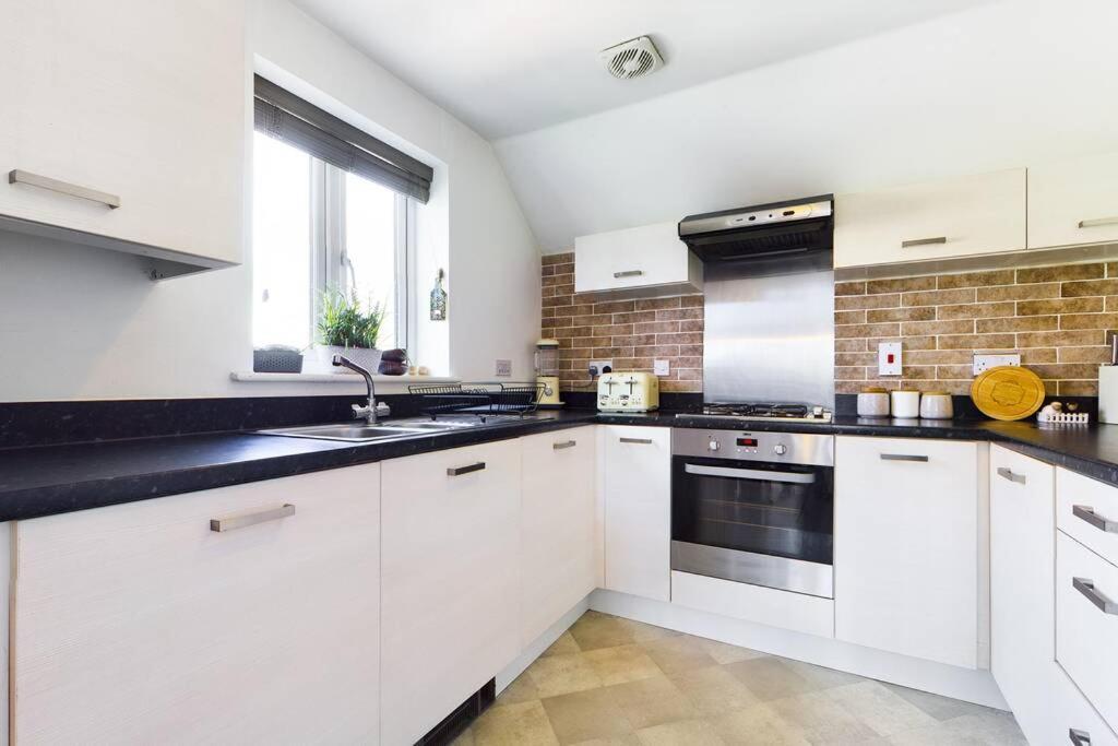 Apartment Chic Centre With Allocated Parking Swansea